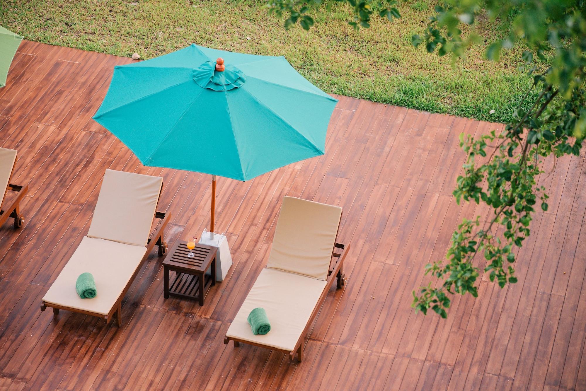 The Pineapple Hotel Krabi town Екстериор снимка