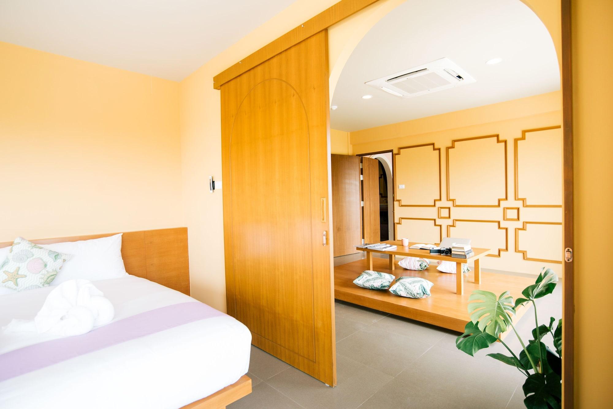 The Pineapple Hotel Krabi town Екстериор снимка