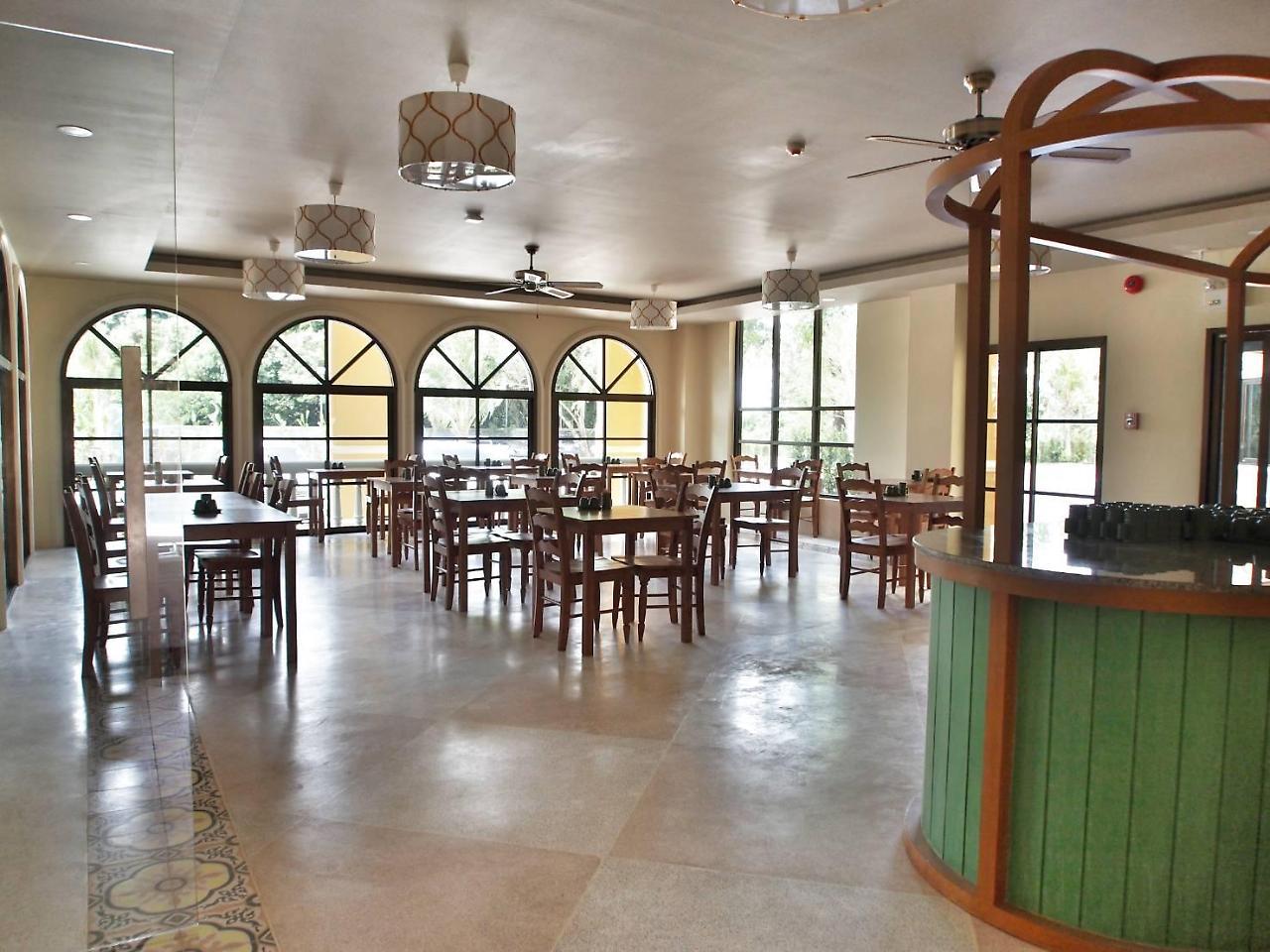 The Pineapple Hotel Krabi town Екстериор снимка