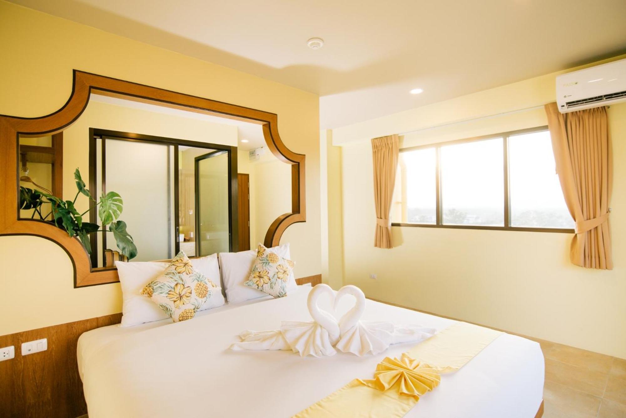 The Pineapple Hotel Krabi town Екстериор снимка