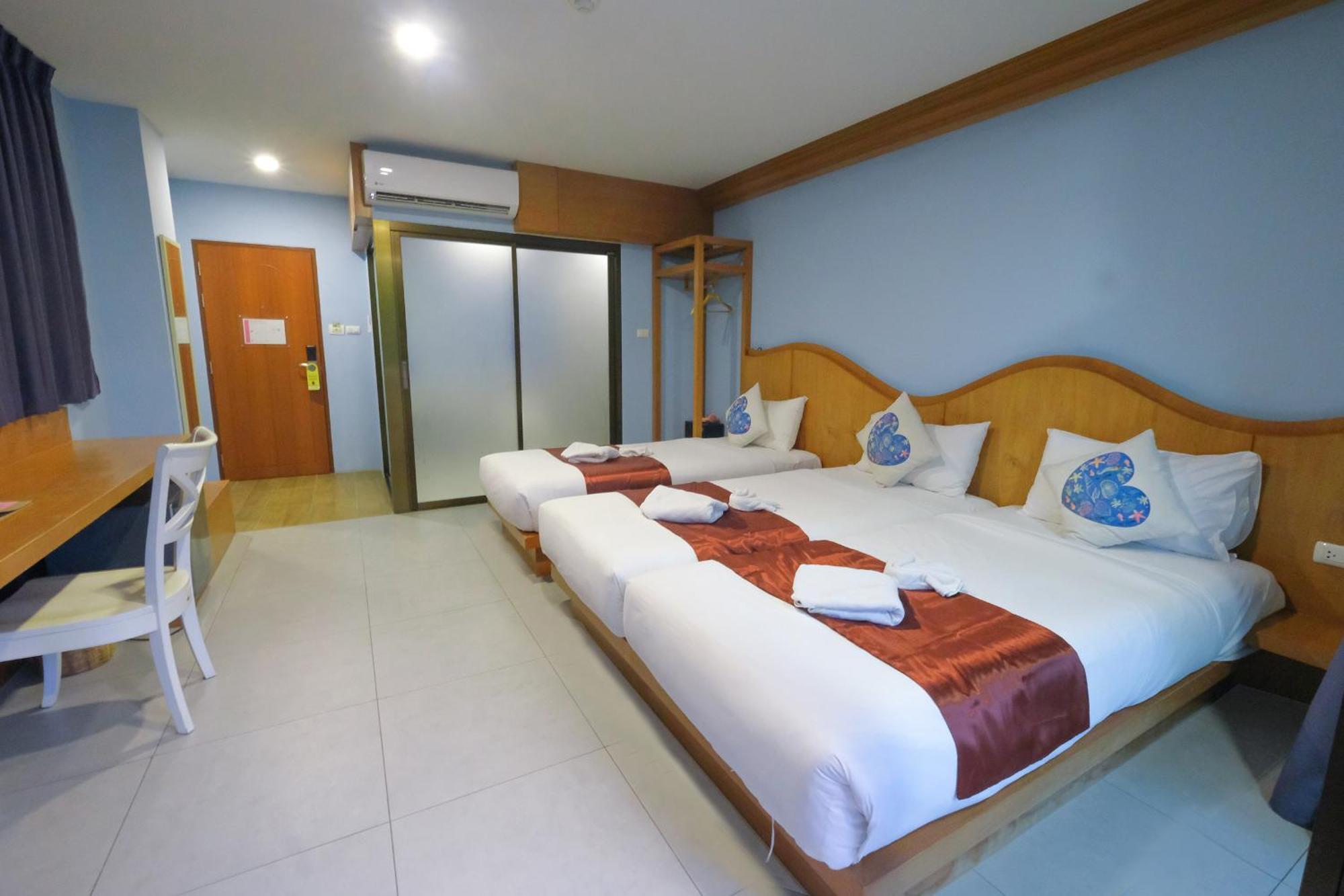 The Pineapple Hotel Krabi town Екстериор снимка