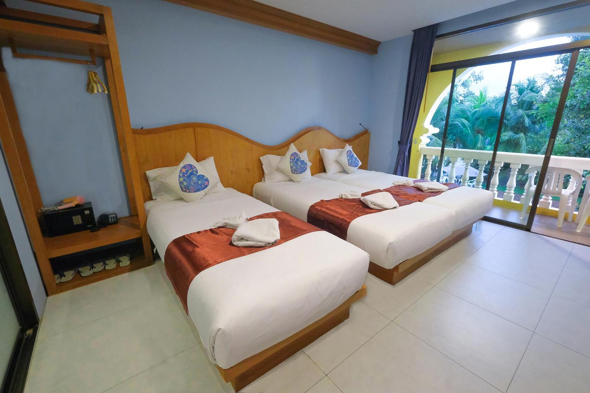 The Pineapple Hotel Krabi town Екстериор снимка