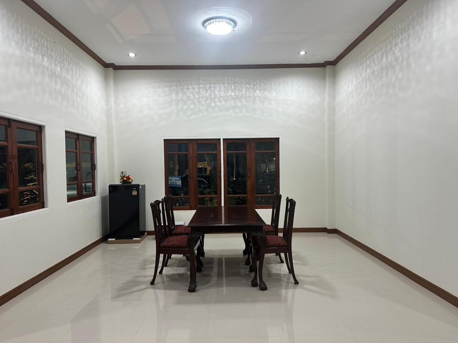 The Pineapple Hotel Krabi town Екстериор снимка