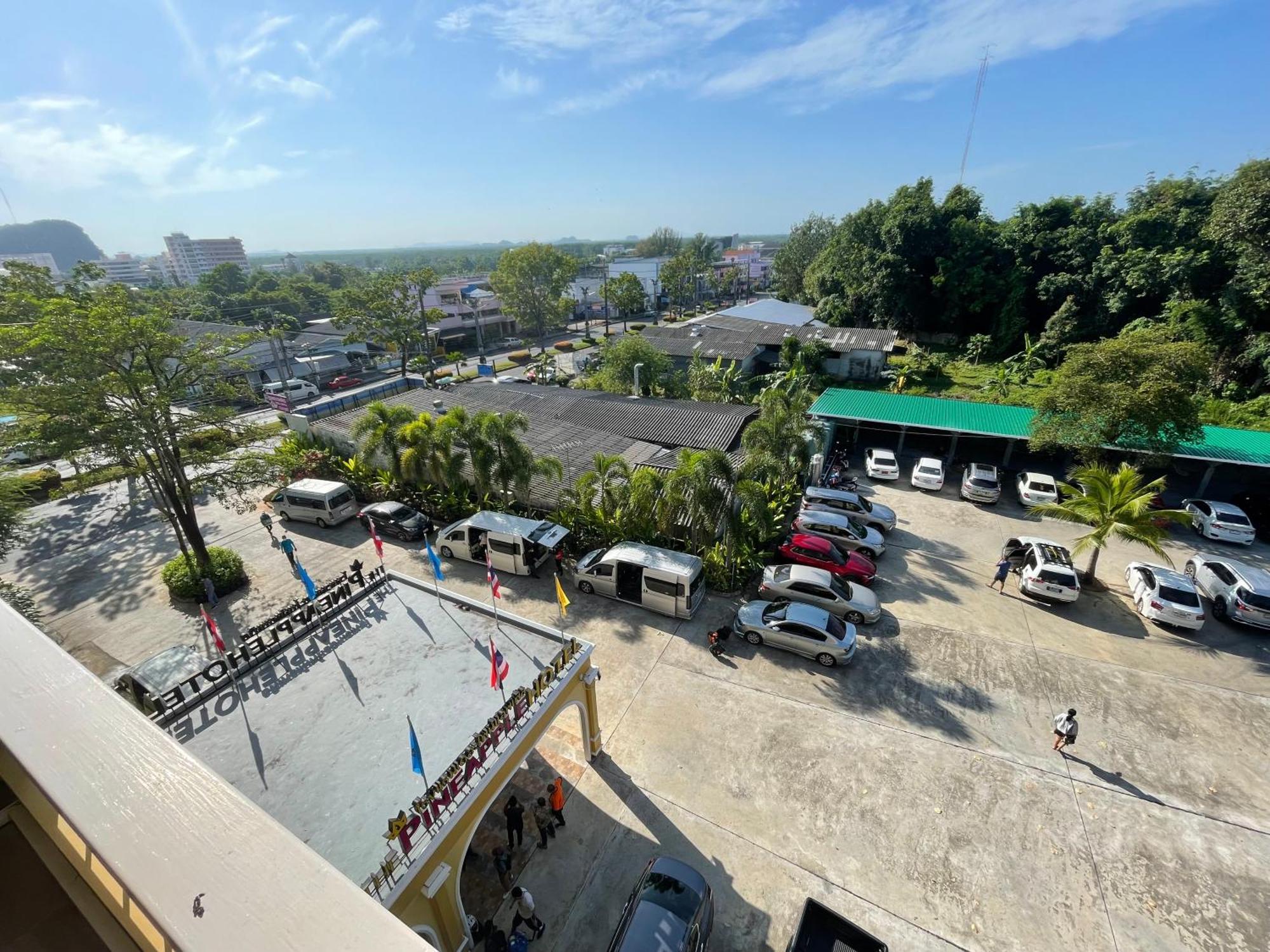 The Pineapple Hotel Krabi town Екстериор снимка