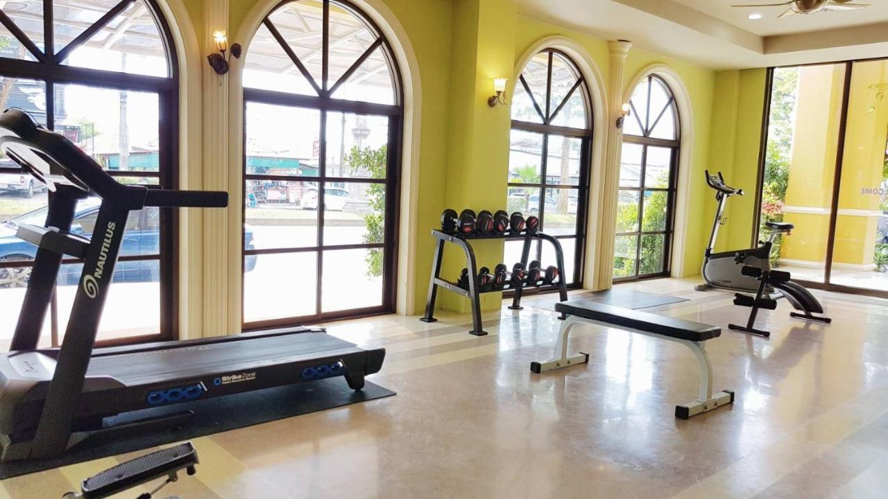 The Pineapple Hotel Krabi town Екстериор снимка